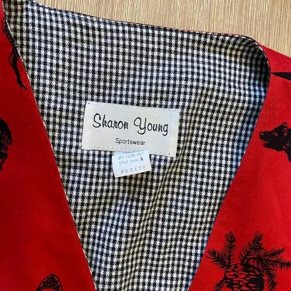 Sharon Young Sportswear Vest and Crinkle Skirt Red Sz S Wildlife Cabincore